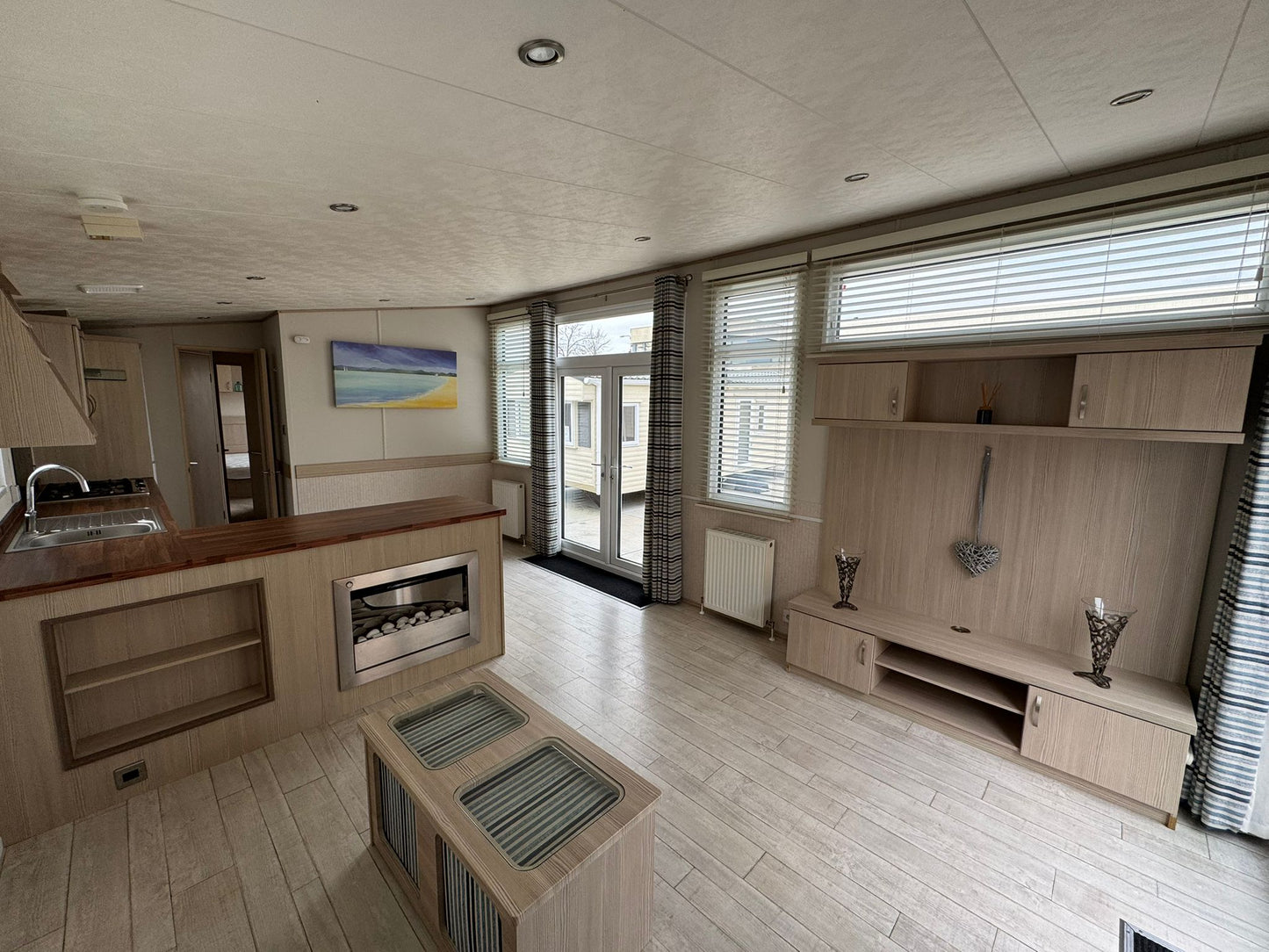 Abi Revelation chalet - 12.30 x 3.80 - 2 slaapkamers Verkocht!