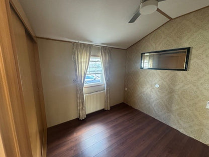 ** Zeer ruim Arcabo chalet 10 x 430 1 slaapkamer : 26.450,-**