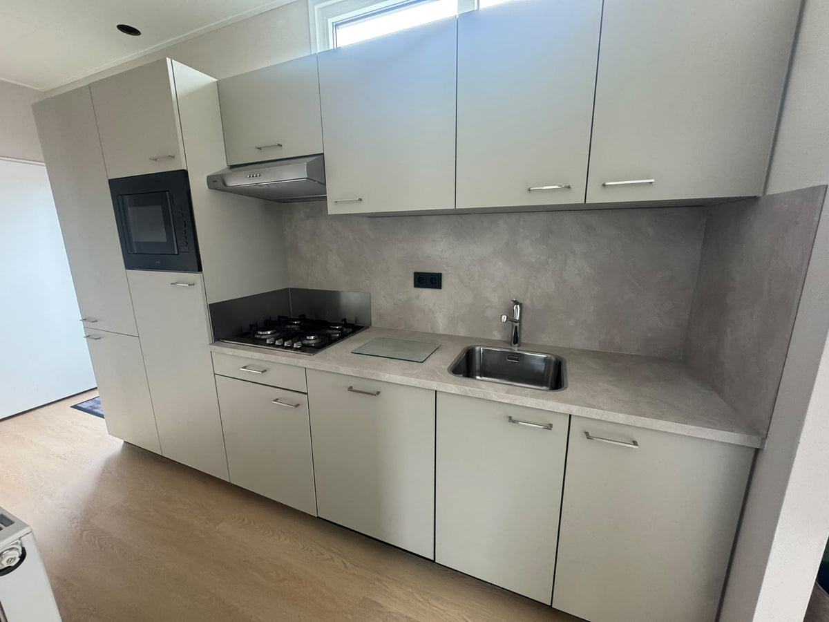 Onderhoudsarm chalet/mantelzorgwoning 12.60 x 4.30 nieuw!