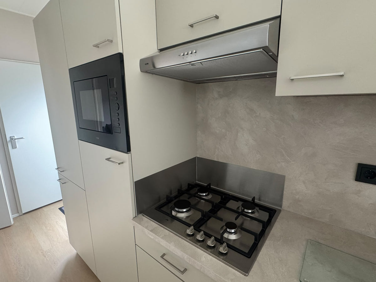 Onderhoudsarm chalet/mantelzorgwoning 12.60 x 4.30 nieuw!