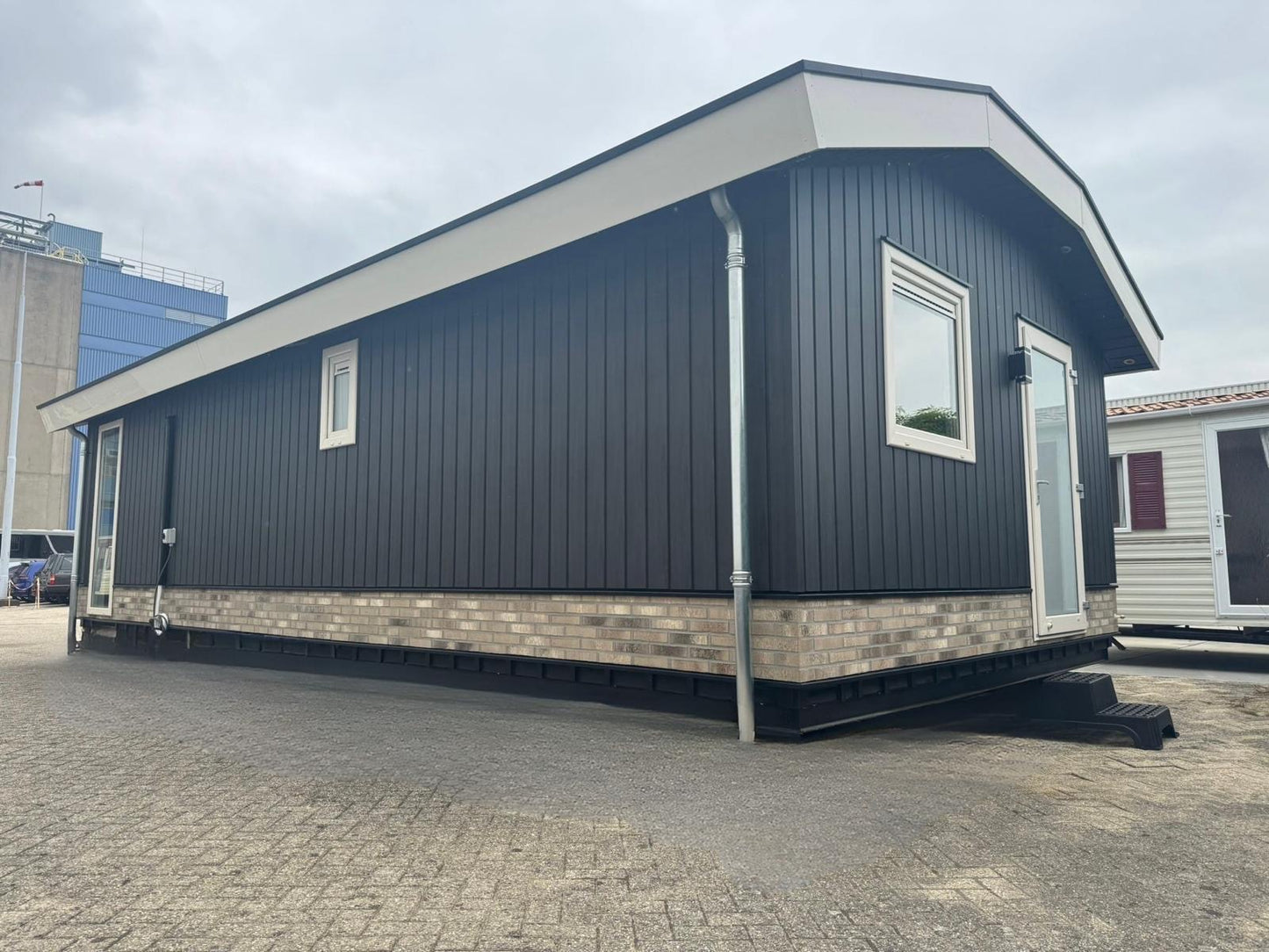 Mantelzorgwoning 50M2 zeer solide en stijlvol.
