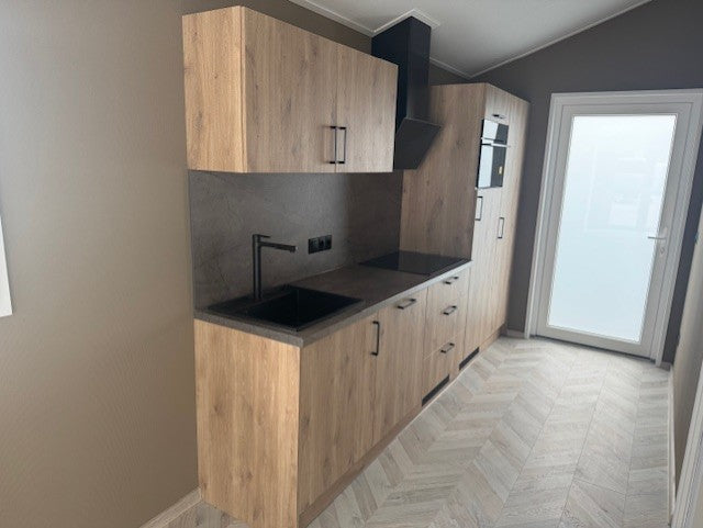 Mantelzorgwoning 50M2 zeer solide en stijlvol.