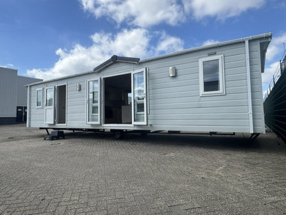 **Kunststof chalet met mudden woonkamer en 3 slaapkamers 26.950,-**
